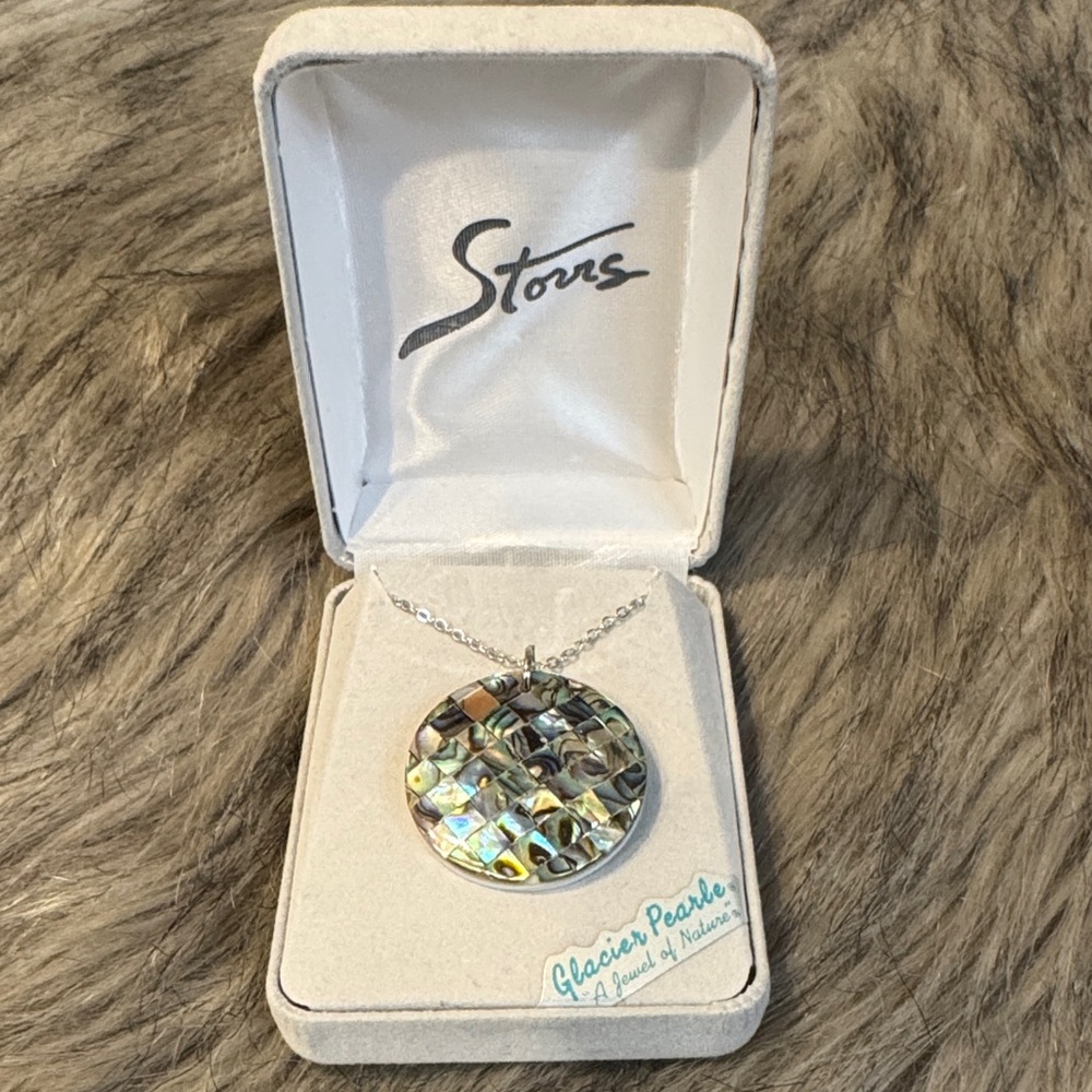 PRICE FIRM Storrs Abalone Shell Pendant Necklace